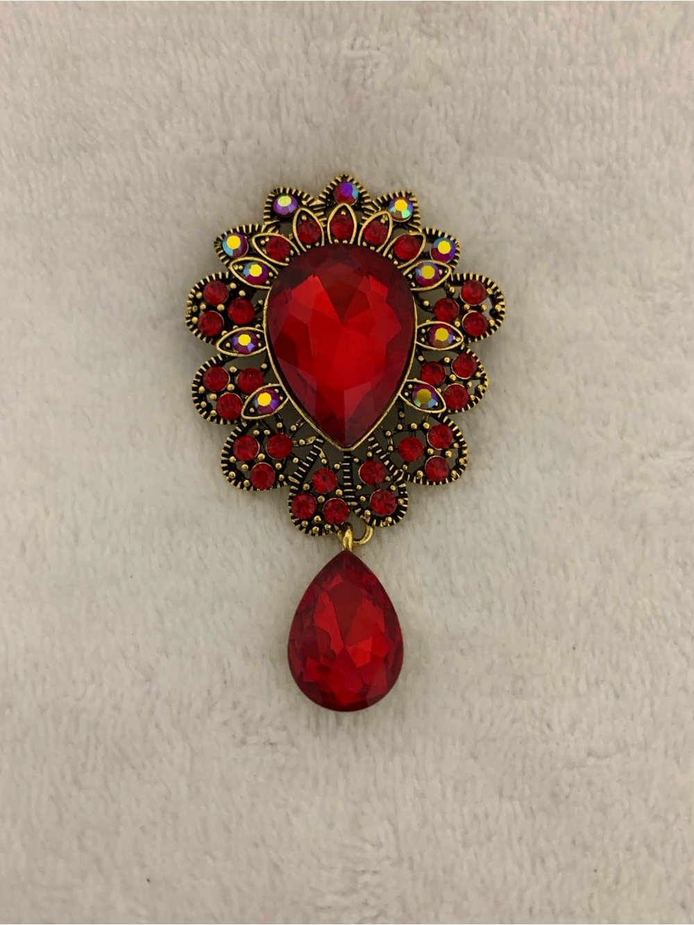 Red Teardrop Vintage-Style Brooch